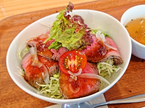 あまづキッチン＠京都・福知山のローストビーフ丼