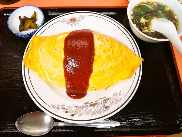 ジャンボオムライス