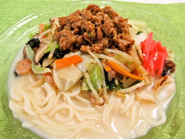 肉味噌がけ冷やしちゃんぽんうどん