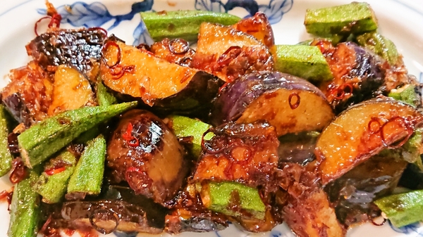 茄子とオクラの甘辛おかか炒め