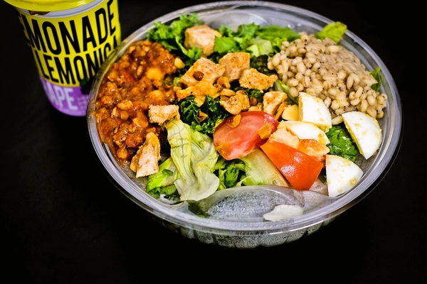 セブンイレブンでのサラダボウル