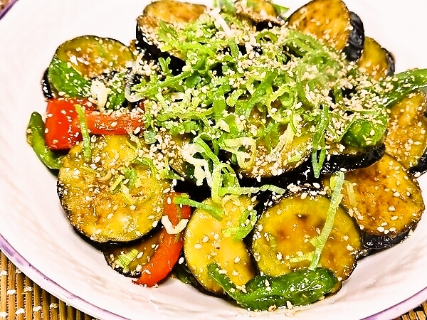 茄子とししとうとパプリカの生姜照り焼き