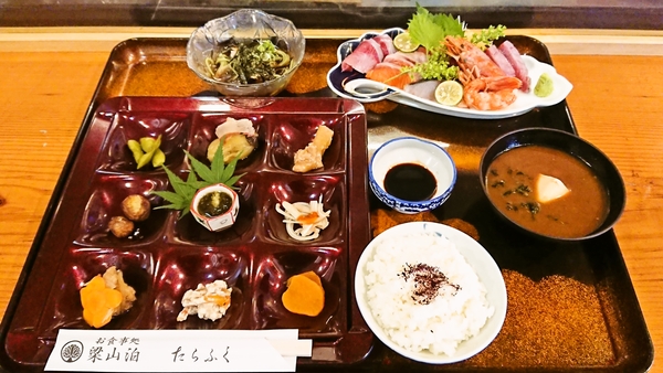 梁山泊たらふく＠京都・福知山の新鮮お造り盛合せ定食