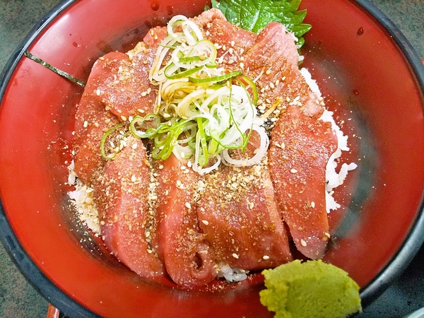 胡麻風味マグロづけ丼