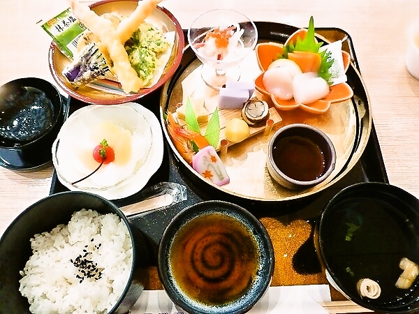 ランチです～～～