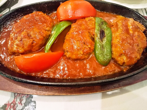 トルコ風ハンバーグ