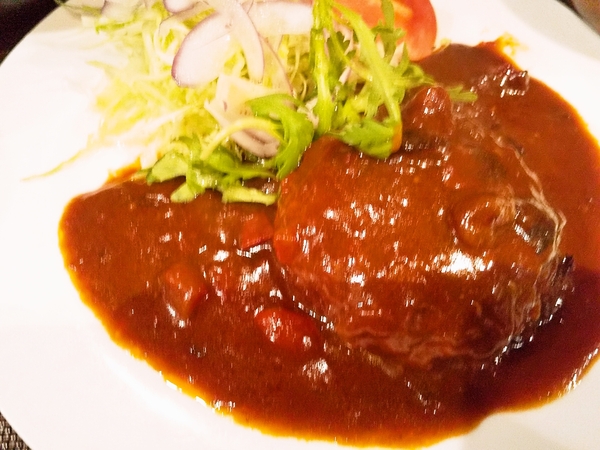 肉厚ハンバーグ