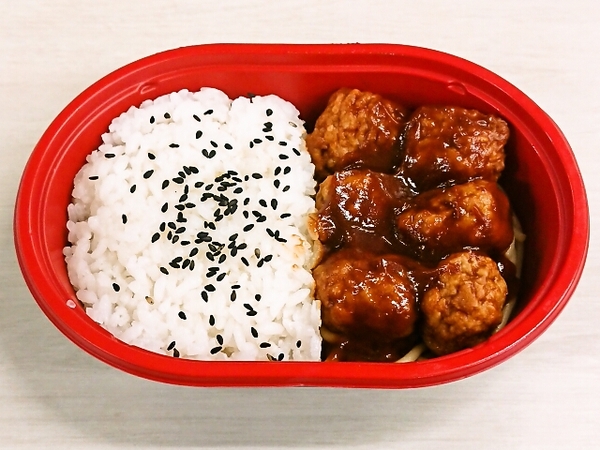 ローソン100の新作200円弁当(ミートボール弁当)