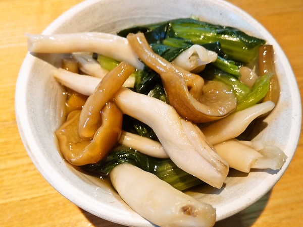 キノコと小松菜の和え物