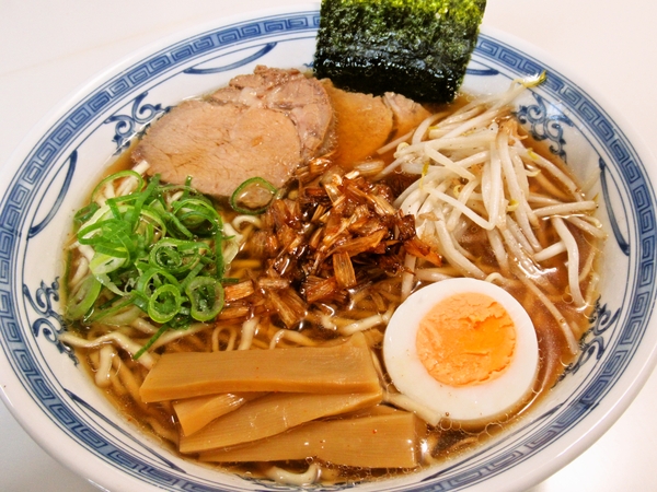 手作り叉焼と焦がしネギの醤油ラーメン