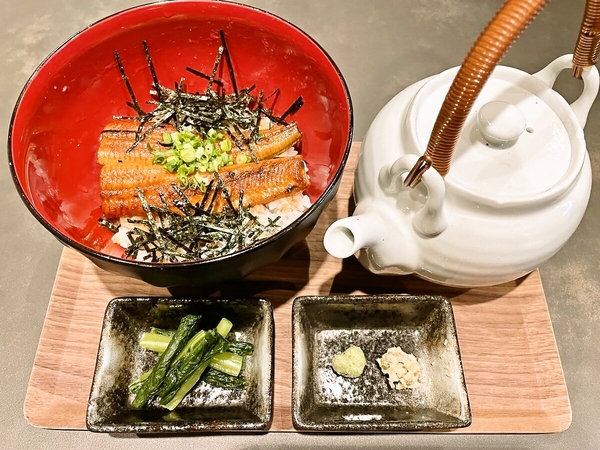 赤坂邸のうな茶漬け