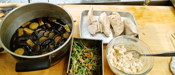 小鉢物それぞれ