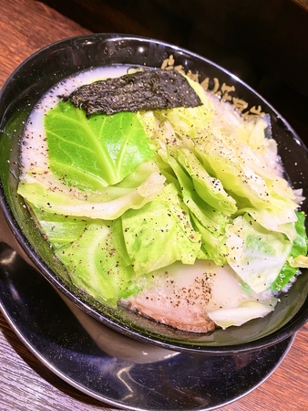 ラーメン花月塩キャベツトッピング