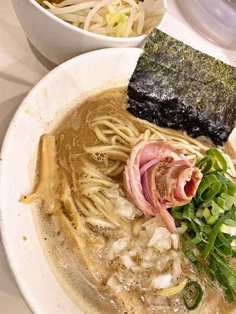 限定麺 豚骨×煮干し