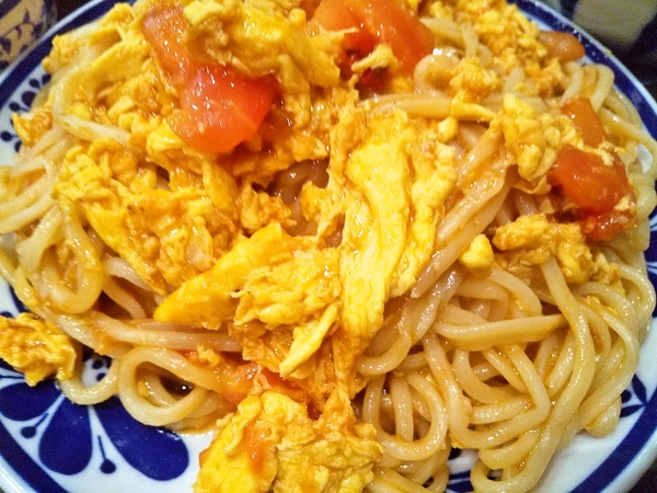 中華風玉子トマト焼きそば