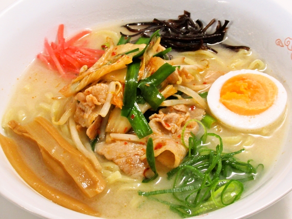 豚キムチの白味噌ラーメン