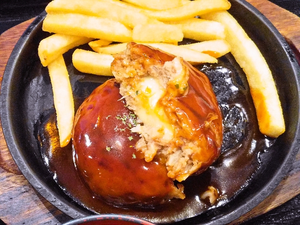 チージインハンバーグ