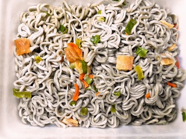 ペヤングのなんちゃって風焼き蕎麦