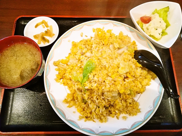 レタスチャーハン大盛り