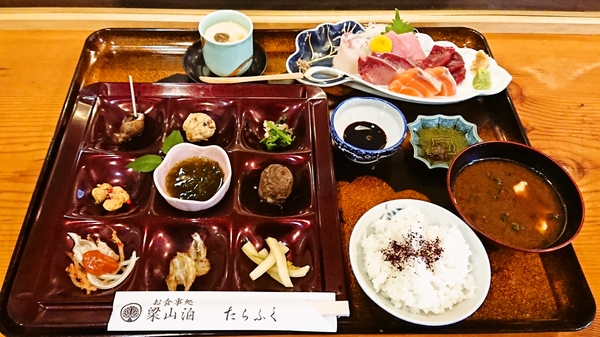 梁山泊たらふく＠京都・福知山の新鮮お造り盛り合わせ定食