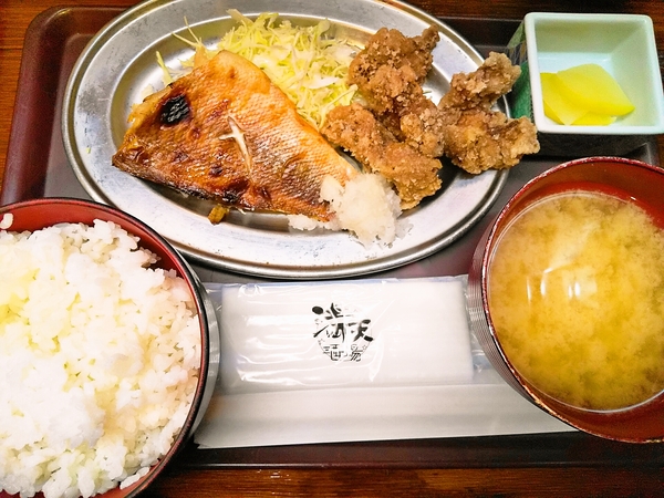 赤魚の粕漬と鮪竜田揚げ定食