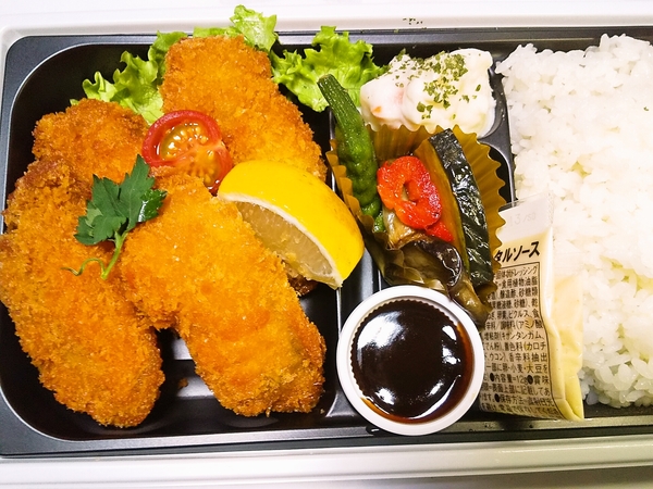 大粒牡蠣フライ弁当