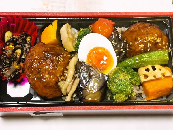 豆腐ハンバーグとたっぽり野菜重