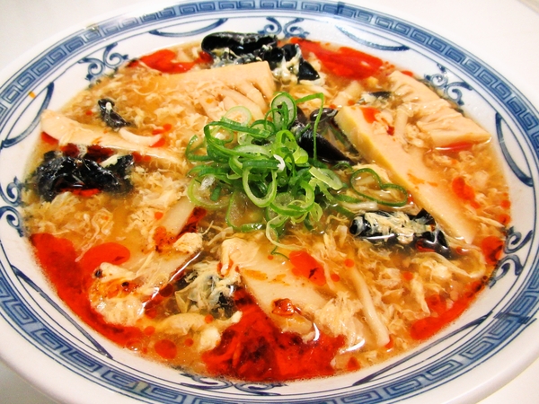 たけのこときくらげの酸辣湯麺