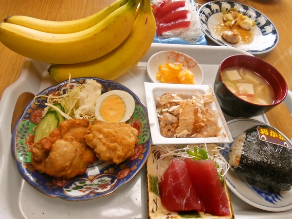 朝食