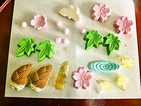 干菓子を・・・