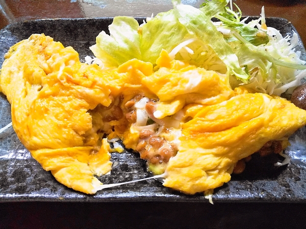 納豆チーズオムレツ