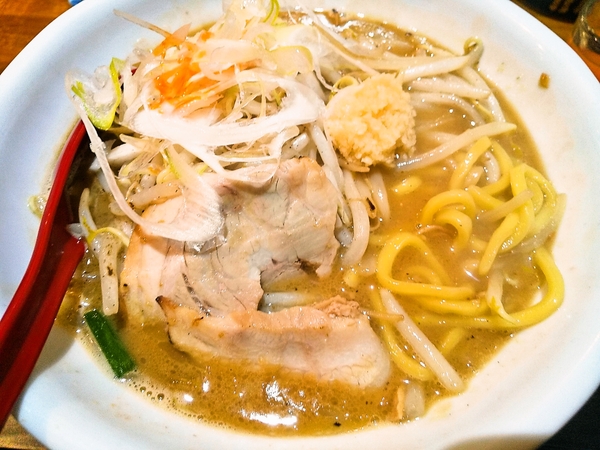 濃厚味噌ラーメン　蓮