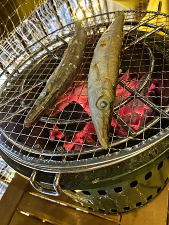 七輪で魚を焼きながらお月見