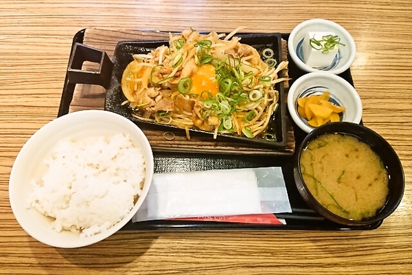 豚キムチ定食@山内農場