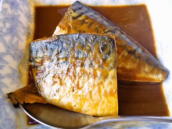 鯖の赤味噌煮