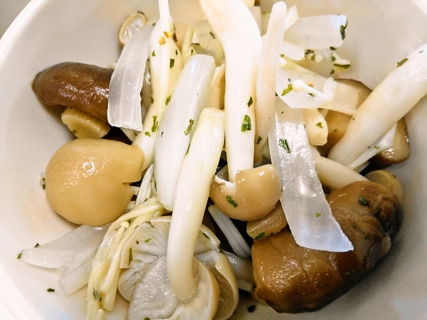 キノコのマリネ