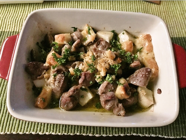 チーズとエリンギと砂肝のアヒージョ