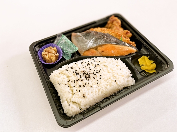 鮭弁当