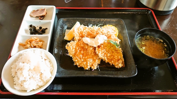 ひと粒＠京都・綾部の上林地飼鶏のチキン南蛮定食