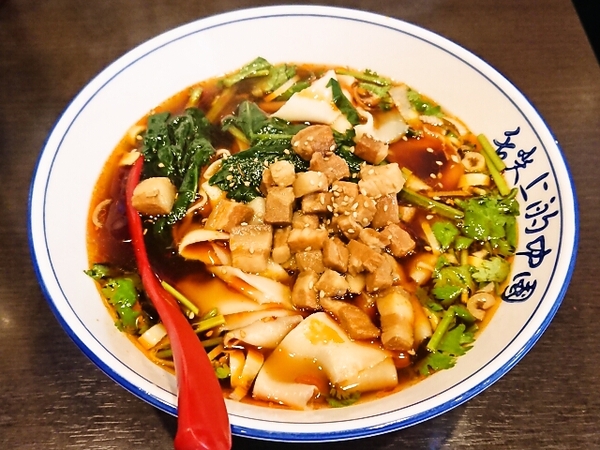 西安麺荘 秦唐記で週変わり麺(西安酸湯麺)