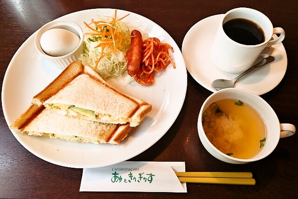 たまごときゅうりのホットサンダモーニング