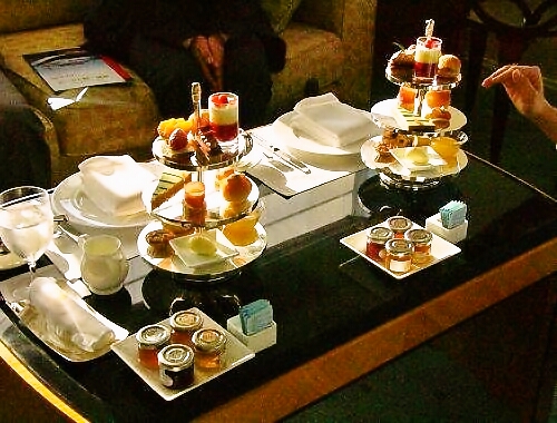 ザ・リッツ・カールトン　ロビーラウンジ　アフタヌーンティー