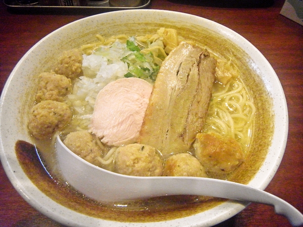 あご出汁鶏そば 大盛り、鳥つくねプラス(虎珀 砺波店)