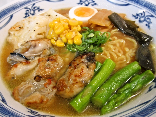 牡蠣とカレイの味噌ラーメン