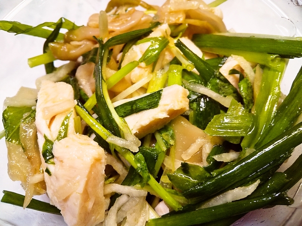 鶏とニラのナムル