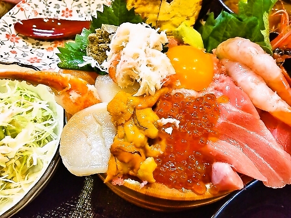 北海丼　北海道の幸がいっぱい！！