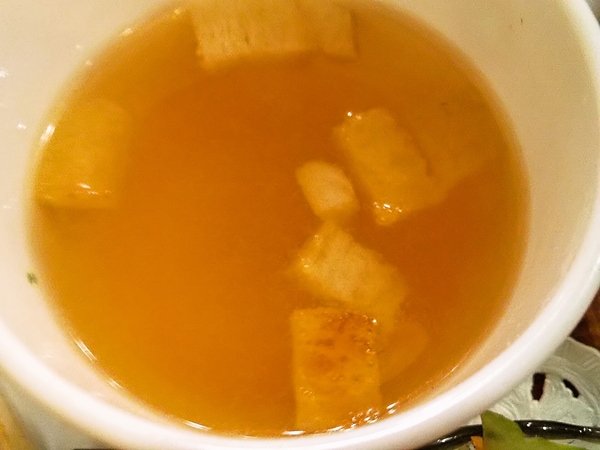 油揚げの味噌汁かと思いきや
