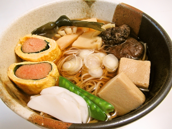 明太卵焼きと含め煮のお蕎麦