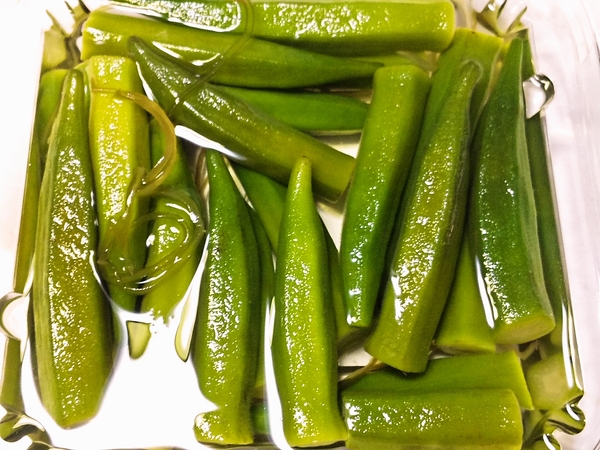 牛角の丸ごと塩オクラ