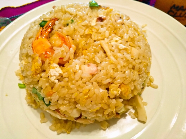 ペルーの大盛りチャウファ